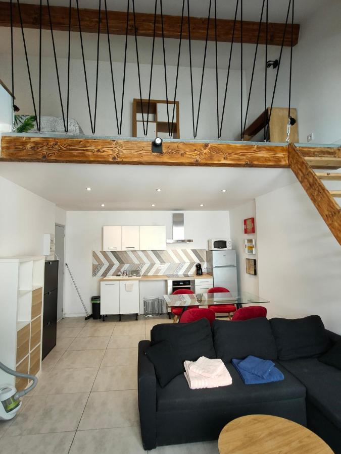 Апартаменты Joli Apparemment Type Loft Кавайон Экстерьер фото